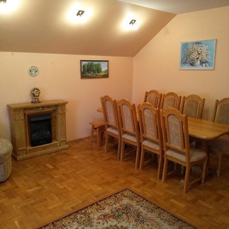 Будинок В Центрі Luck Exteriér fotografie